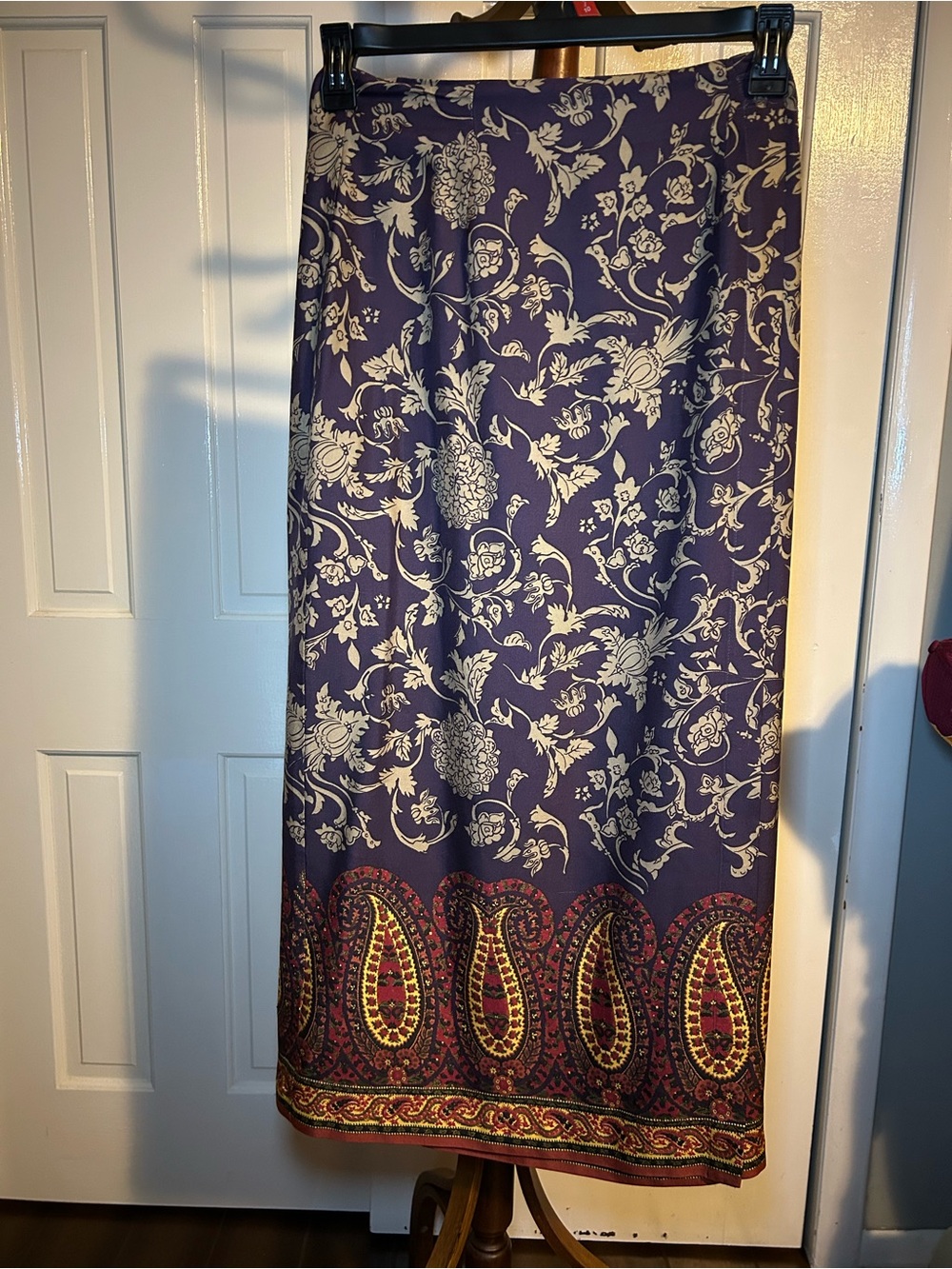 Field Manor 100% Silk Purple Floral Paisley Border Maxi Wrap Skirt